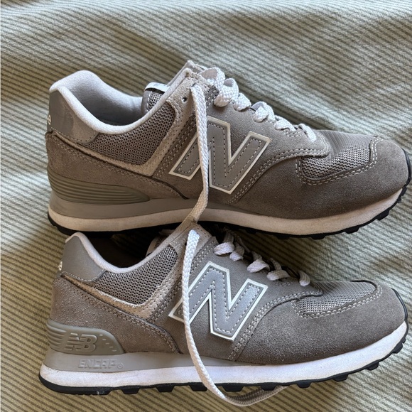 New Balance 574 classics - Picture 2 of 5